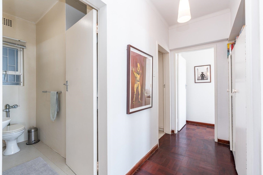 2 Bedroom Property for Sale in Sea Point Western Cape